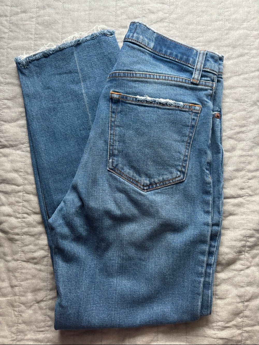 Abercrombie & Fitch High-Rise Straight Leg Jeans in Medium Blue